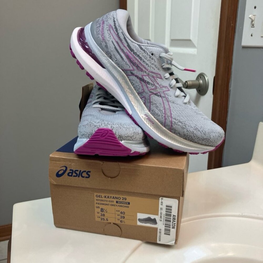 Womens ASICS GEL kayano 29 Brand New Size 8.5 Medium Retail ($160)
